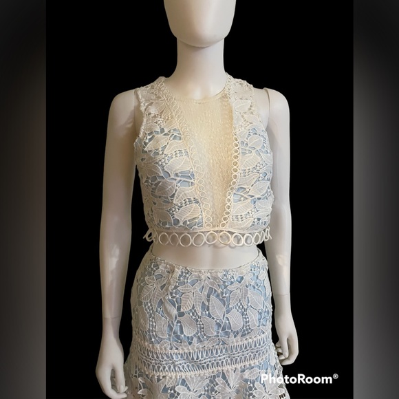LUSH Baby Blue and White Lace Skirt and crop top! New. - Picture 2 of 13